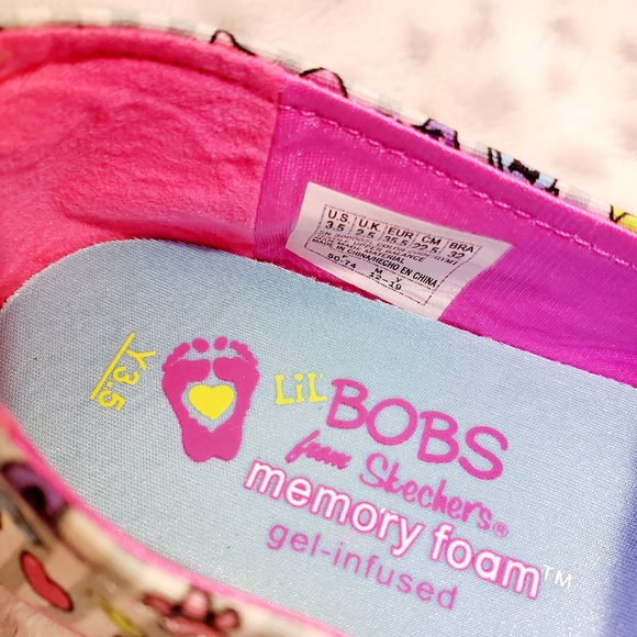 Bob's Boston terrier/French bulldog  Skechers - Picture 6 of 16